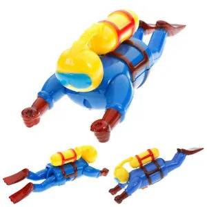 Wind Up Scuba Bath Toy